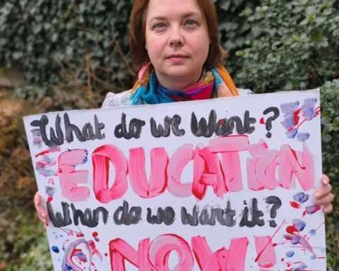 Haringey parents demand end to school strikes amid disruption