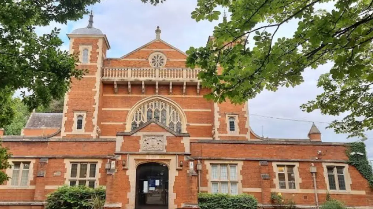 Harrow Arts Centre welcomes Dick Whittington holiday pantomime