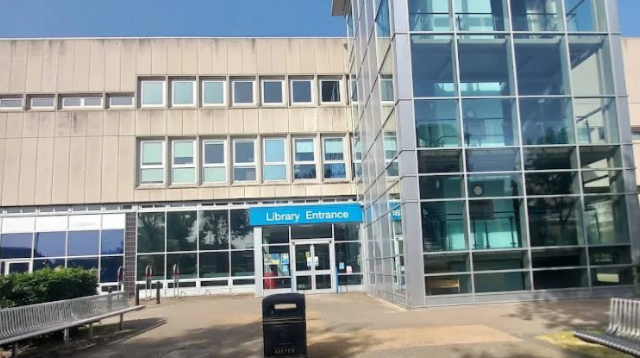 Havering seeks £499k grant to refurbish Romford library