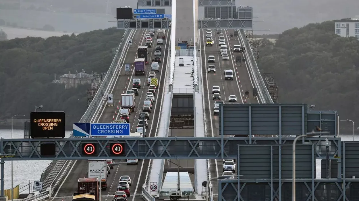 Heavy traffic delays at Queensferry Crossing