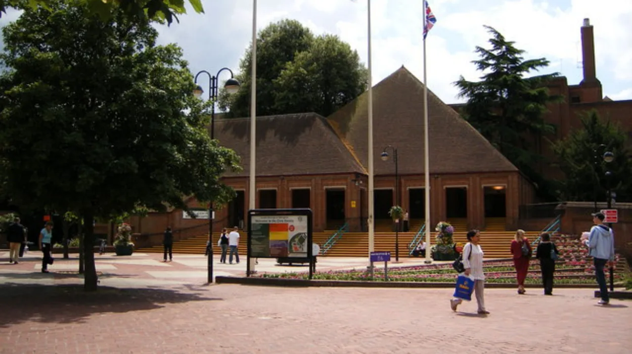 Hillingdon sees low sign-ups for £70 garden waste scheme