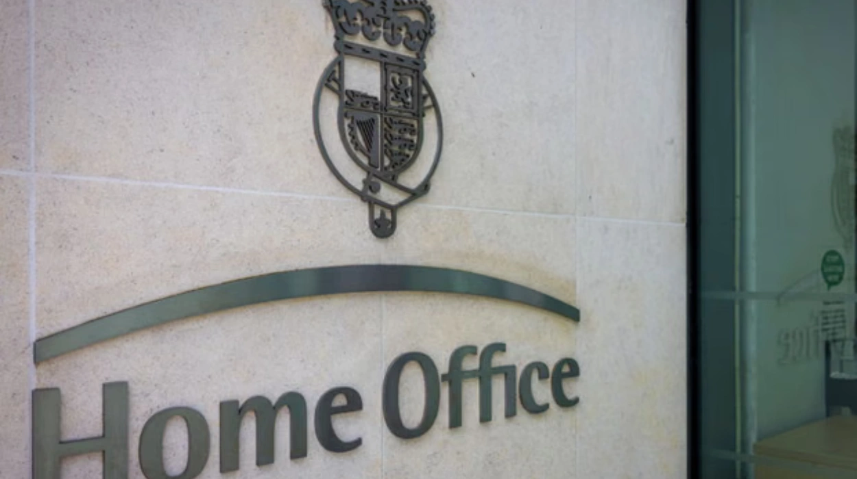 Home Office blocks asylum seekers from luxury purchases