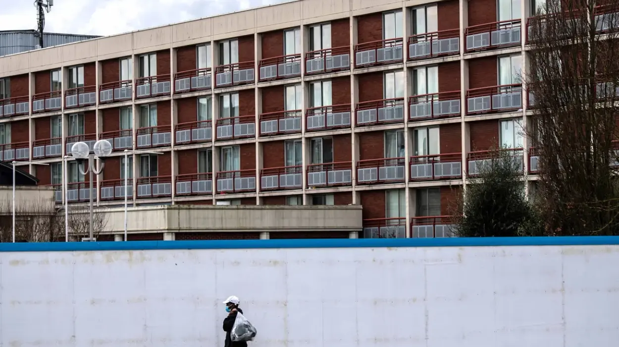 Home Office faces legal action on ‘prison-like’ migrant hotels