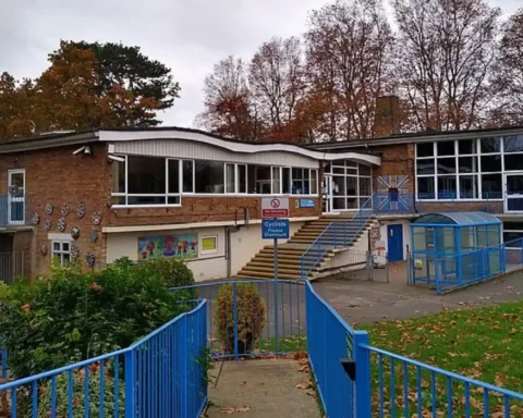 Hounslow students outperform national GCSE average