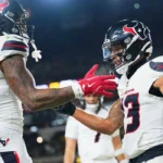 Houston Texans defeat Pittsburgh Steelers 30-6 behind two defensive touchdowns