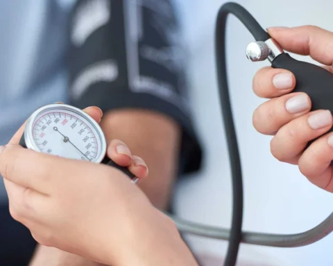 How Do Heat and Cold Health Alerts Function
