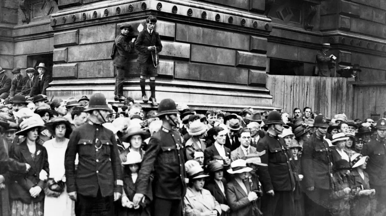 How Was the Irish Free State Established and Shaped Modern Ireland