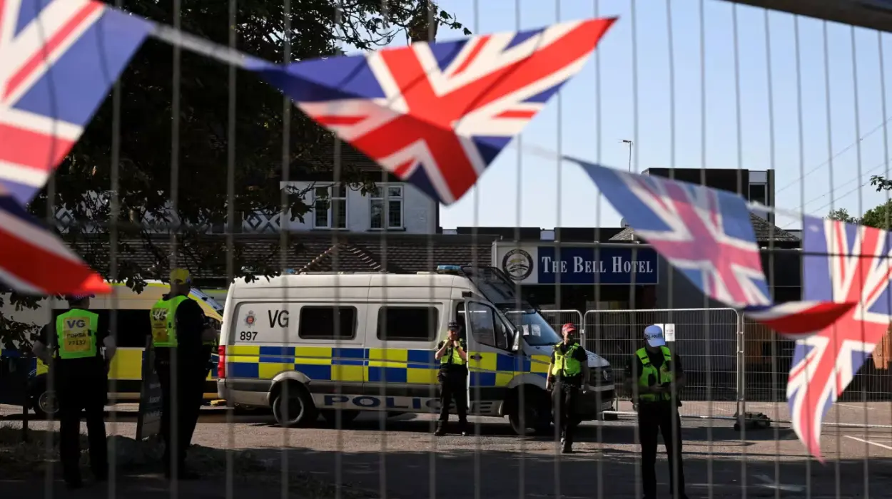 How much do immigrants contribute to the UK economy Facts