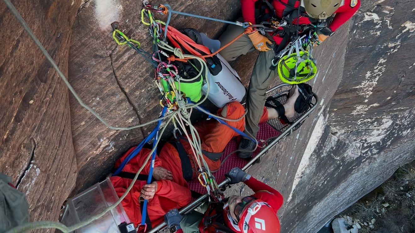 Climber Rescued from 600 Foot Nevada Cliff After 7 Hour Ordeal 2 climber rescued from 600 foot Nevada cliff on steep Red Rock Canyon sandstone wall