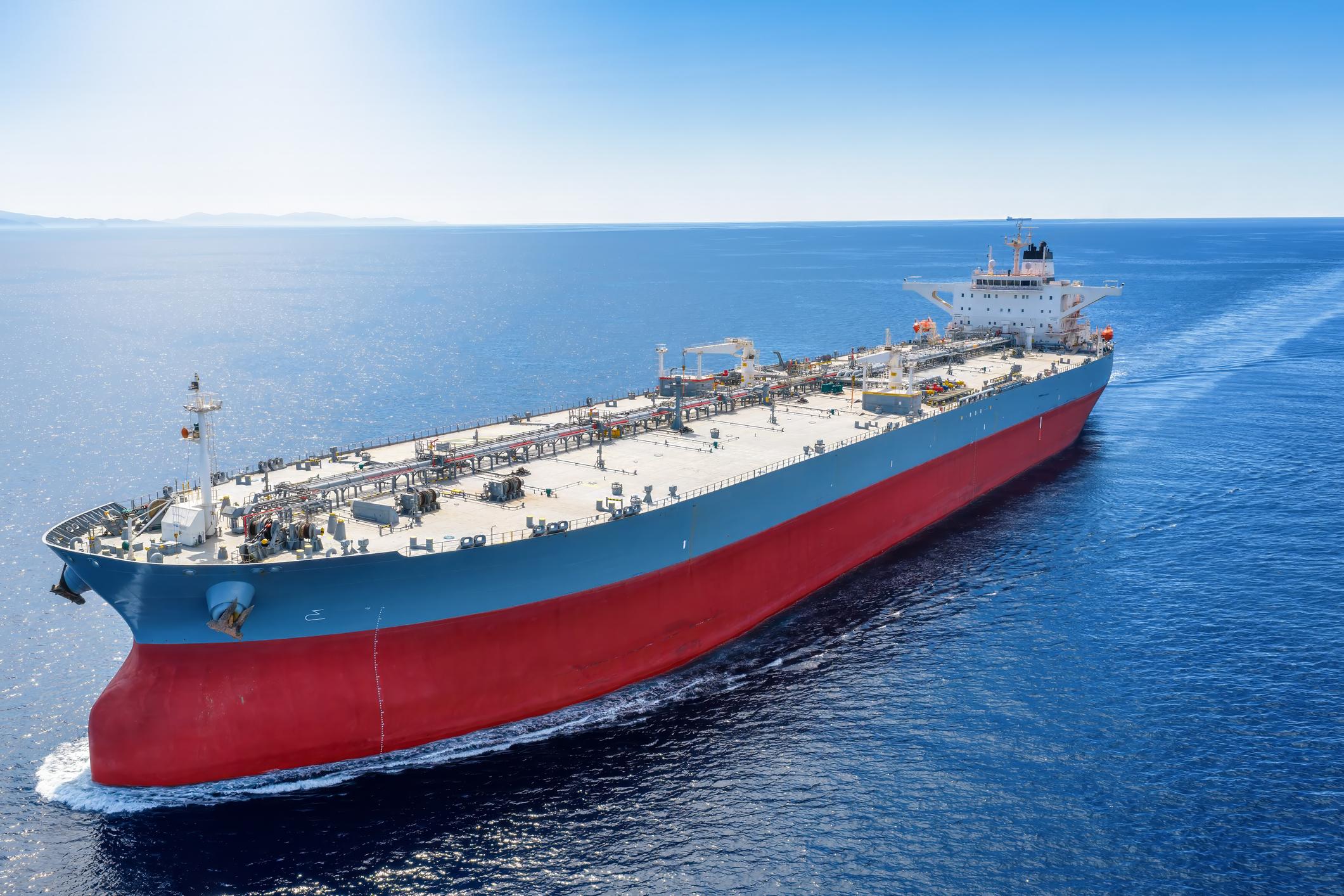 Iran conflict economic impact rises as oil prices and inflation pressures grow 4 iran conflict economic impact as multiple oil tankers move together at sea