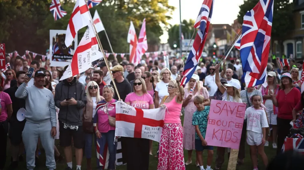 Is immigration a problem in the UK? Economic, social, and political perspectives