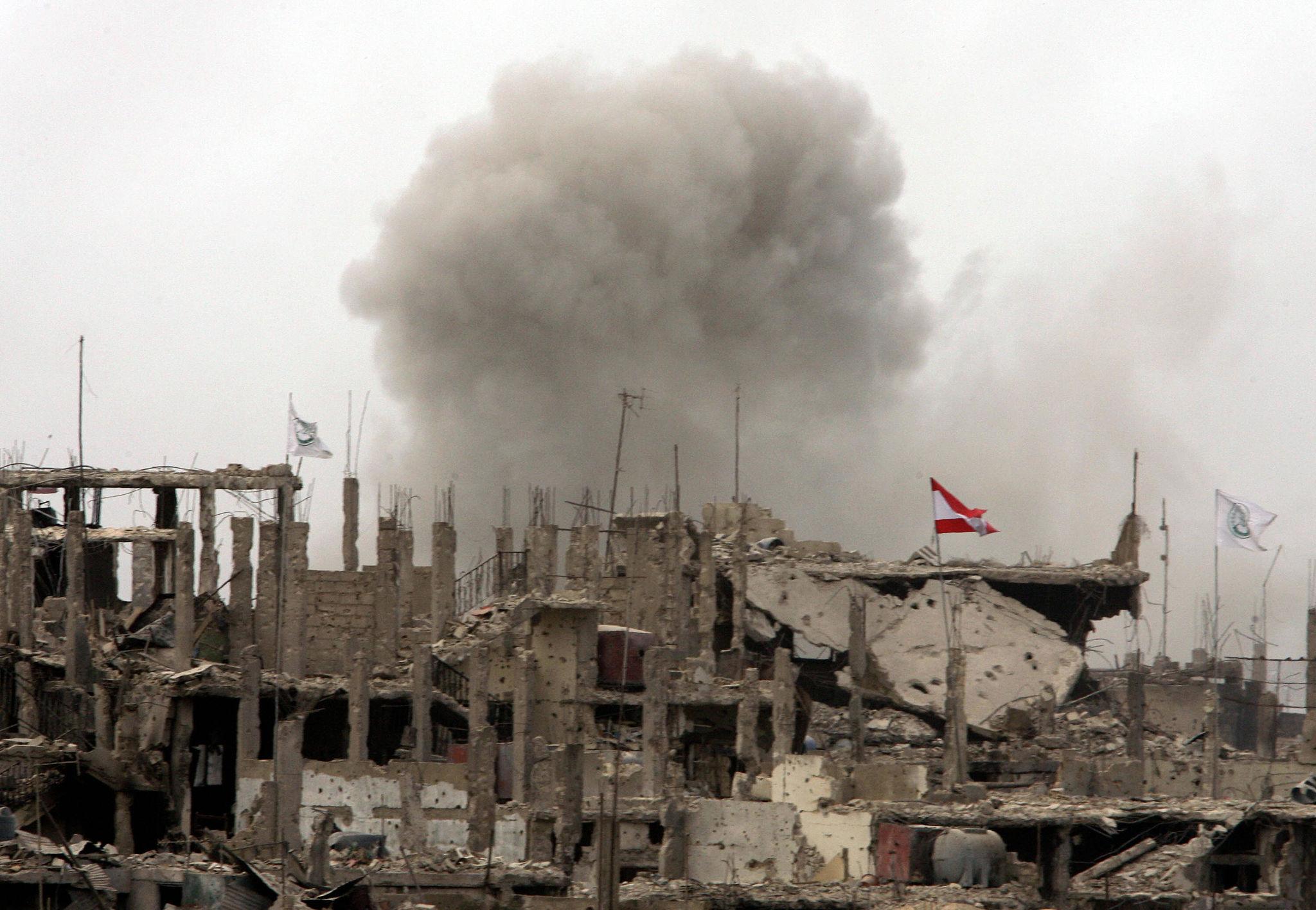 Israeli strikes Lebanon involving IDF artillery targeting southern positions