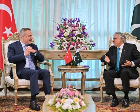 regional conflict analysis diplomatic talks between international leaders