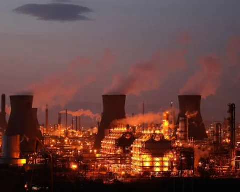 Keir Starmer faces criticism for £200m net zero jobs promise