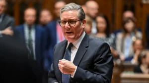 Keir Starmer faces pressure to ban phones in classrooms