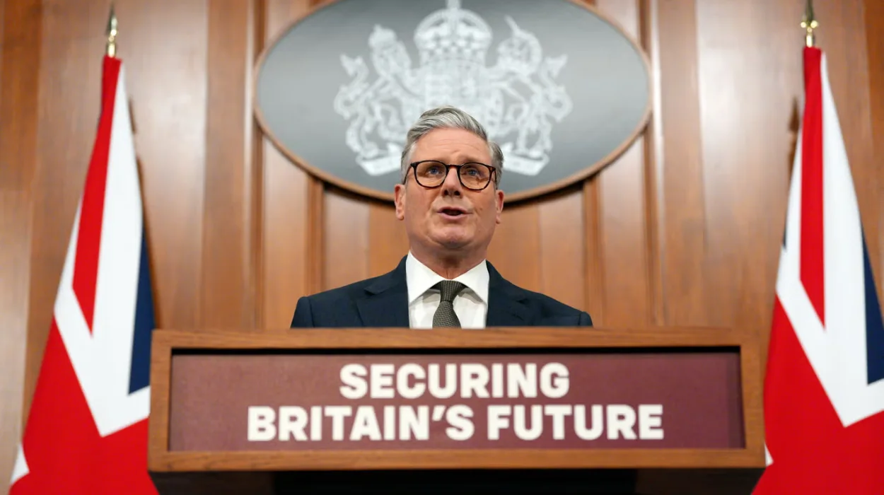 Keir Starmer postpones holiday to save British Steel session