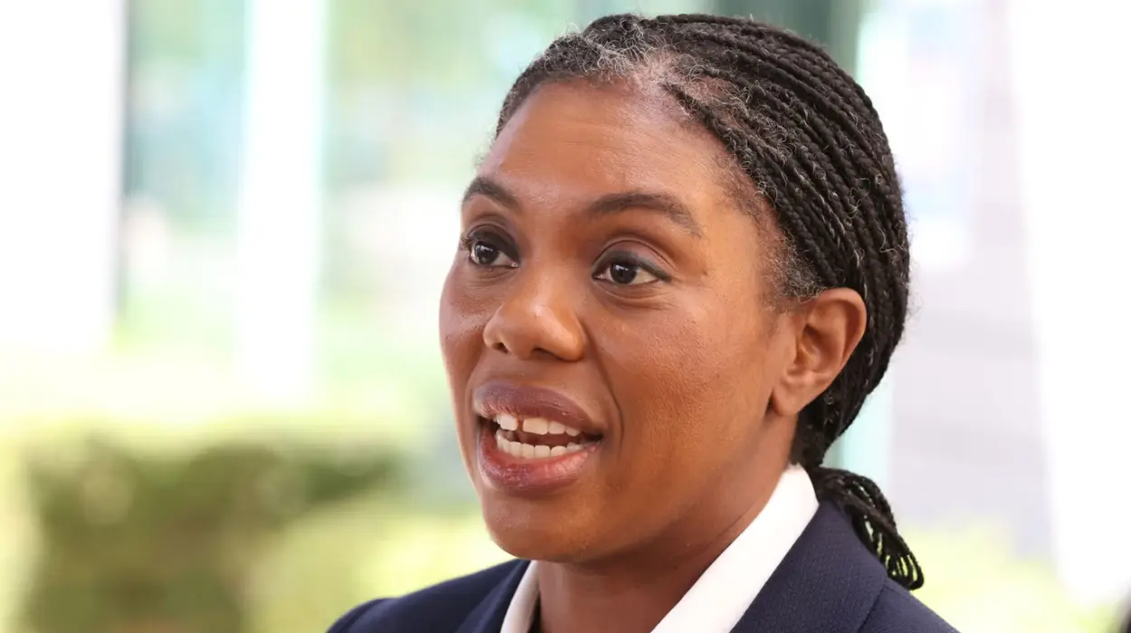 Kemi Badenoch hits Keir Starmer over Peter Mandelson emails
