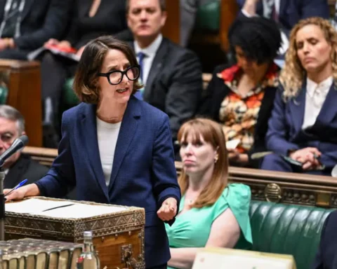 Labour MPs criticize briefings against female ministers