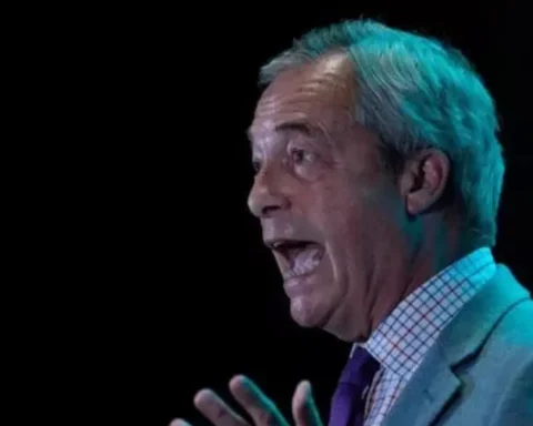 Labour attacks Nigel Farage over refusal to probe Reform UK-Russia ties