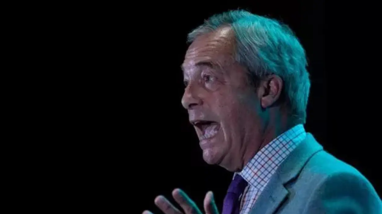 Labour attacks Nigel Farage over refusal to probe Reform UK-Russia ties
