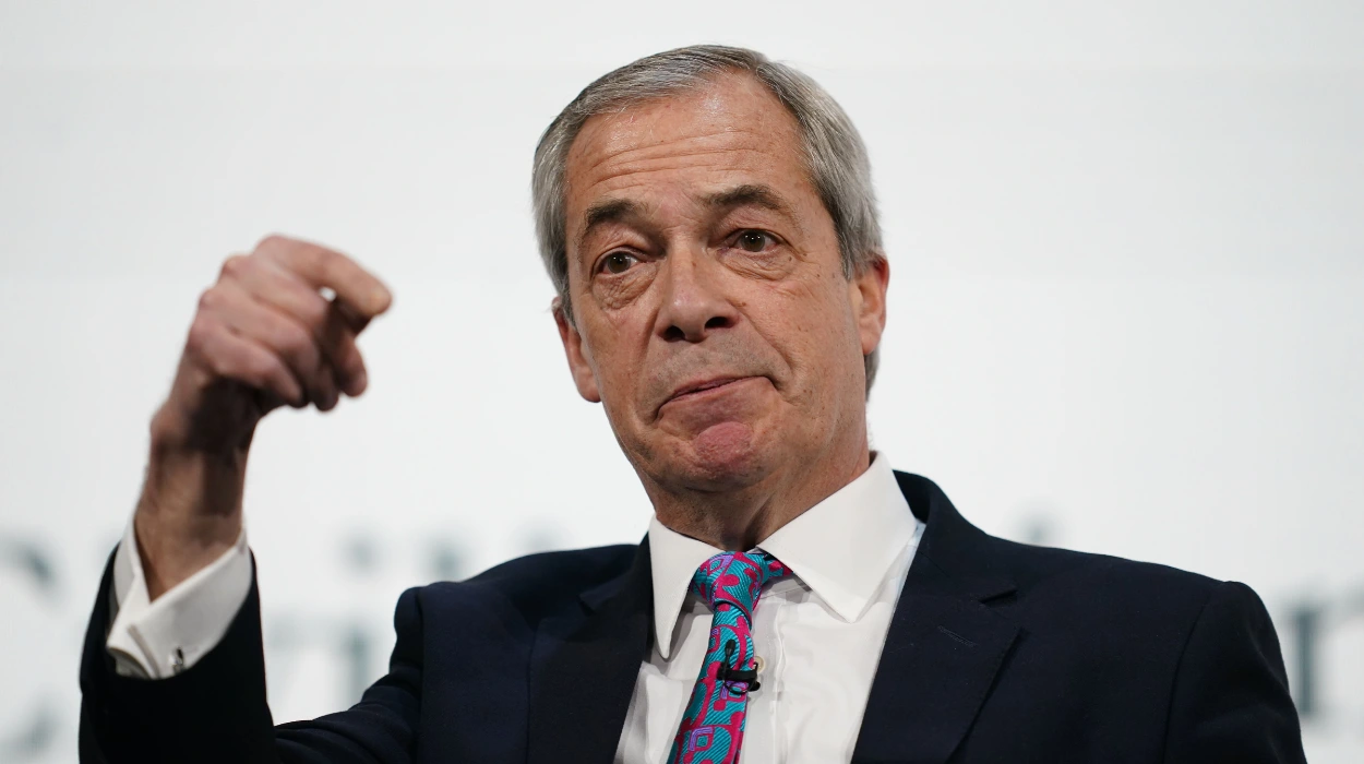 Labour prepares to confront Nigel Farage over Russia ties