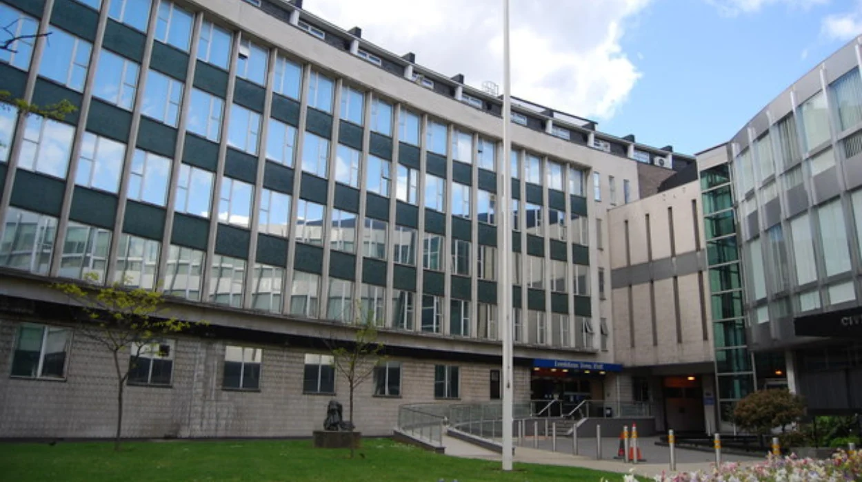 Lewisham Council pays £9,400 over mouldy flat