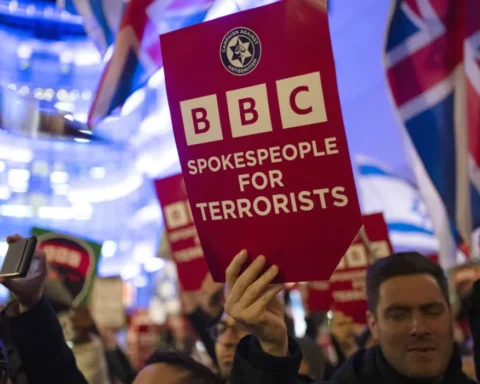 Lisa Nandy to meet BBC chair over Gaza film concerns