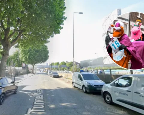 London Pantomime horse race returns to Greenwich this weekend