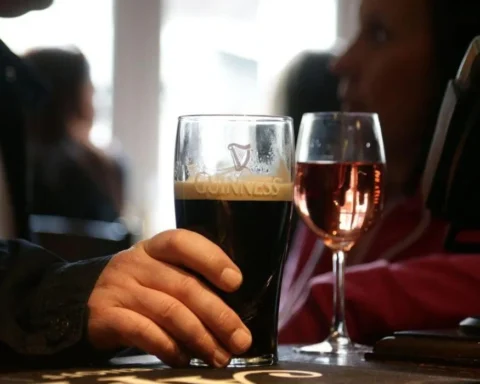 London loses 40 pubs