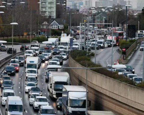 London remains Europe's most traffic-crowded city, third worldwide