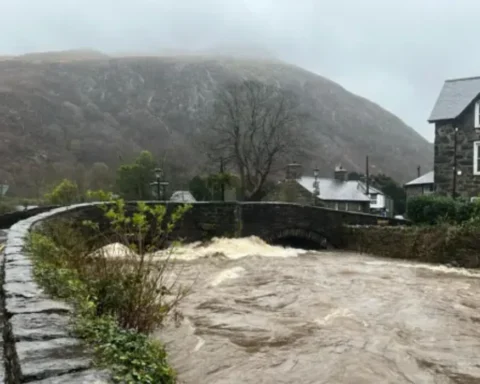 M4 Severn Bridge chaos, flood warnings and power cuts in Storm Bram