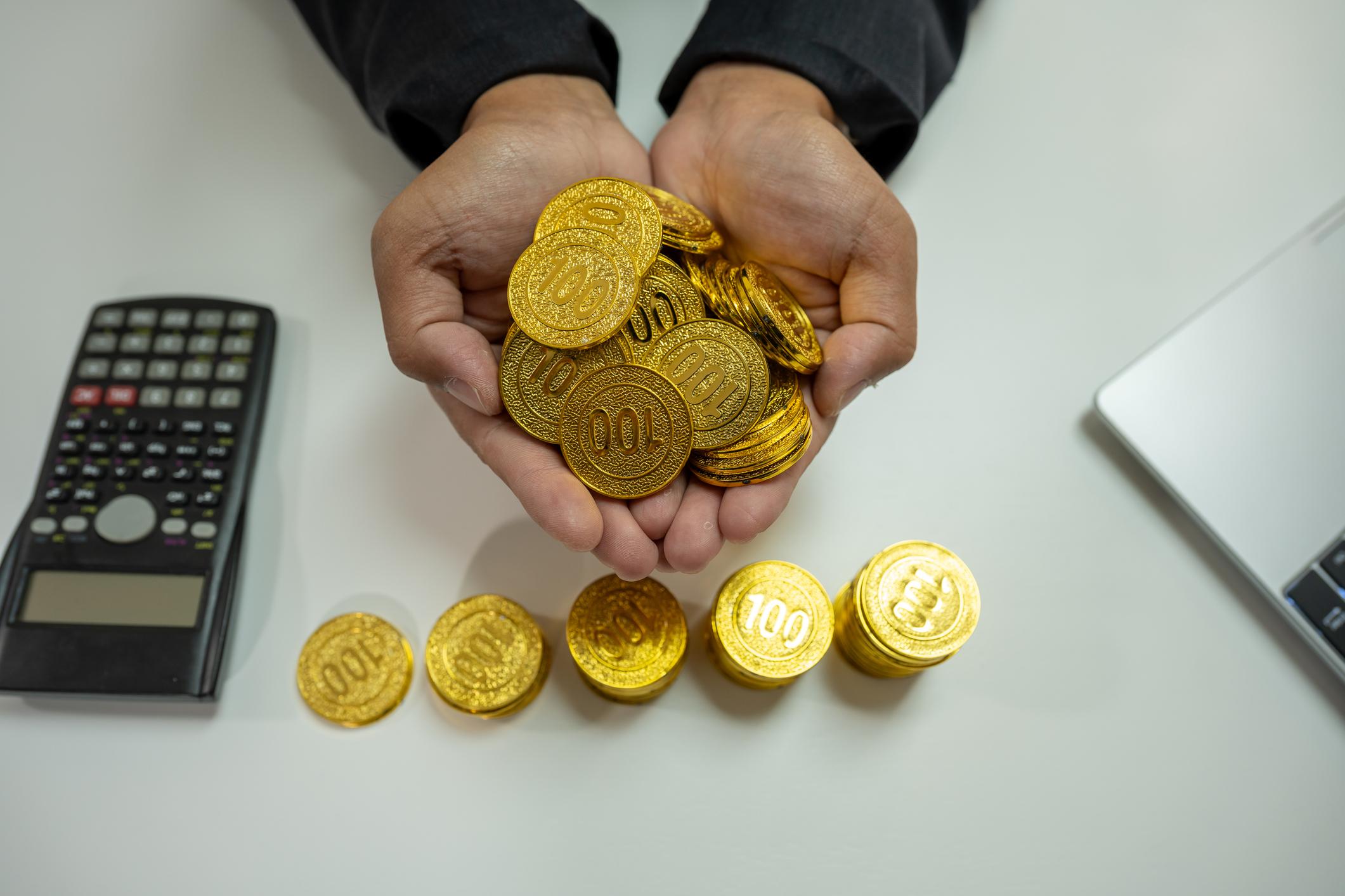 India Bank Gold Imports Surge as 15 Banks Win Approval Through 2029 1 India bank gold imports showing gold bars stored in secure vault in 2026