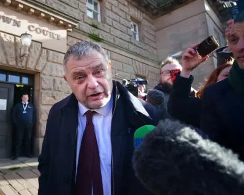 MP Mike Amesbury's 10 week prison term suspended after appeal