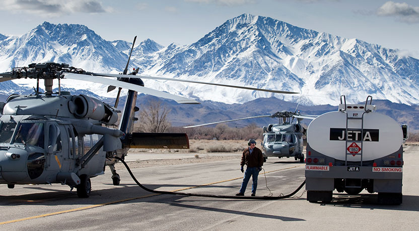 US Defense Industry Enters New Security Era Washington 2026 2 US defense industry cybersecurity operations center monitoring threats