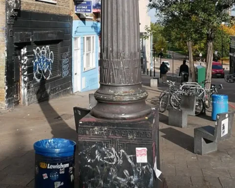 Man arrested after stabbing on new Cross Road, Lewisham
