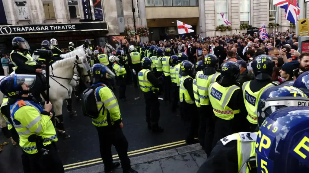 Man wanted for calling Keir Starmer killing at rally