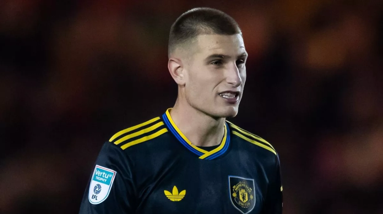 Manchester United star Rhys Bennett calls for mental health awareness