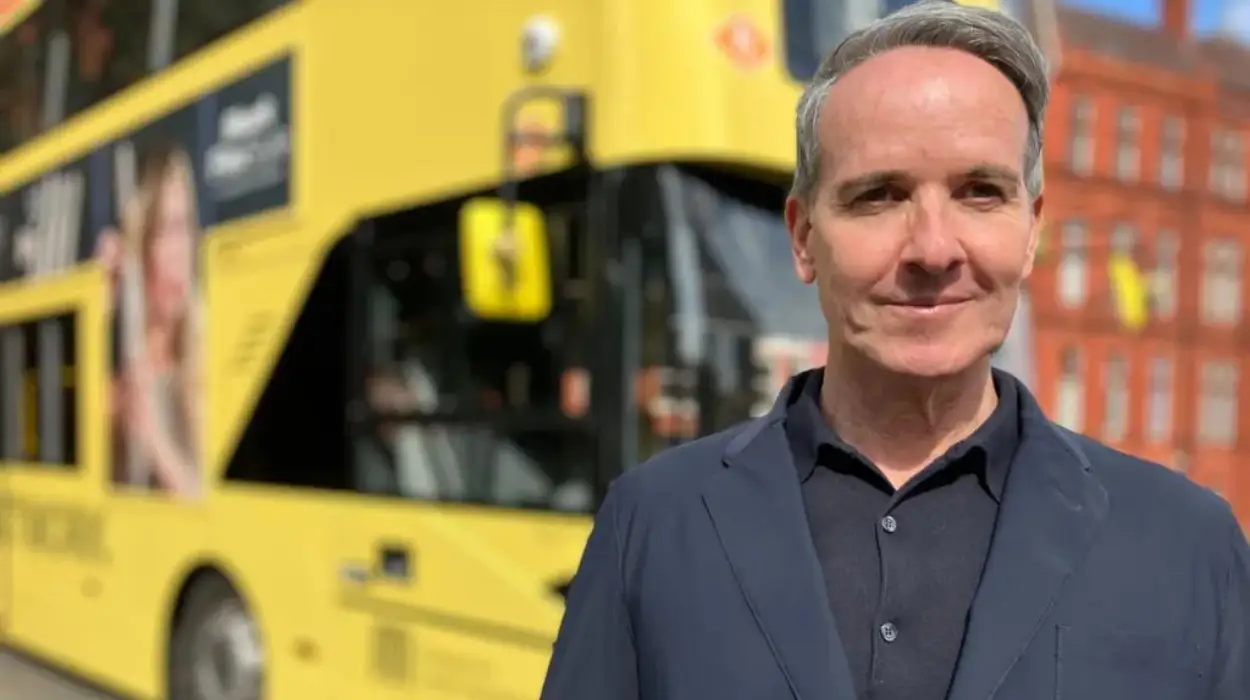 Manchester launches all-night bus service for night workers