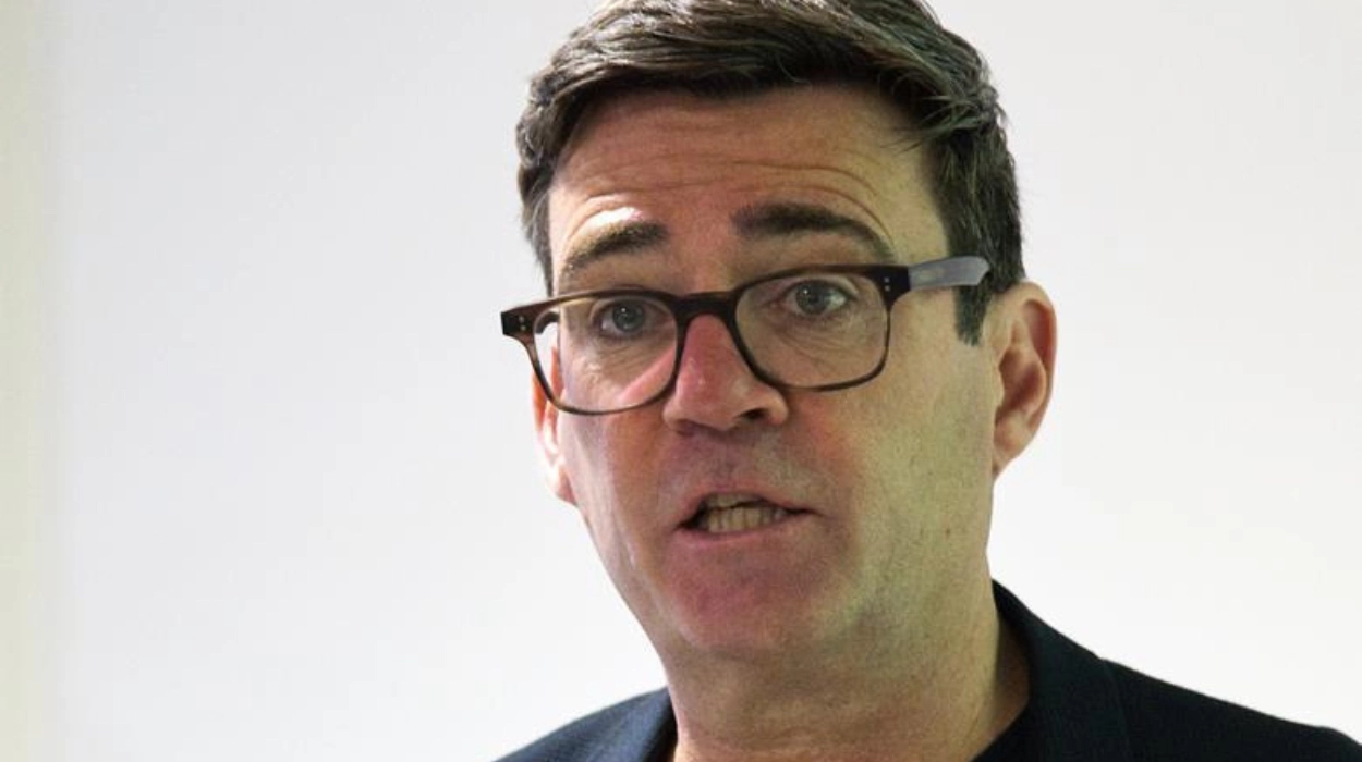 Mayor Andy Burnham introduces good landlord charter in Manchester
