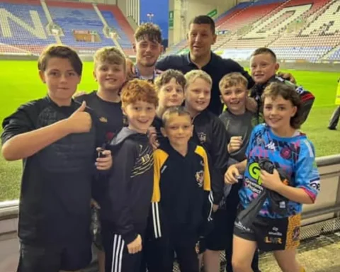 Mayor Burnham congratulates Leigh Miners Rangers on King's Award