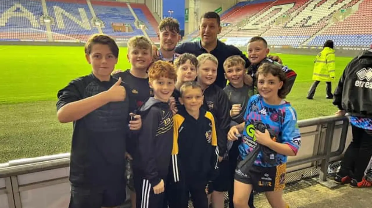 Mayor Burnham congratulates Leigh Miners Rangers on King's Award