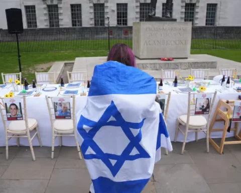 Met Police Criticized for Threatening "Openly Jewish" Man