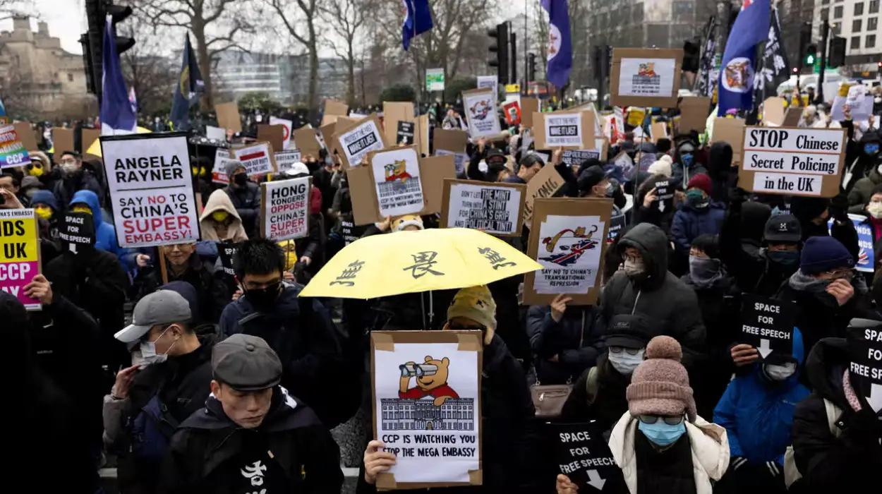 Met police warn of concerns over China’s super embassy