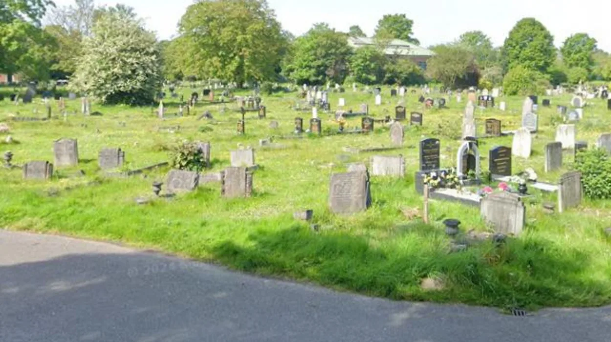 Mitcham Road cemetery graves set for reuse by Croydon Council