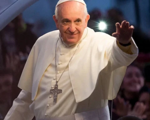 Mourners honour Pope Francis at Westminster Cathedral