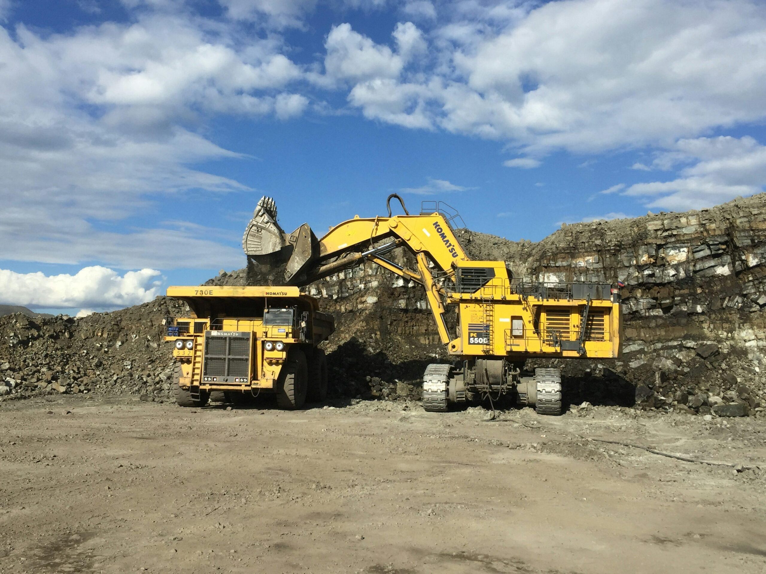 Gold mining inflation impacts heavy mining equipment operations worldwide