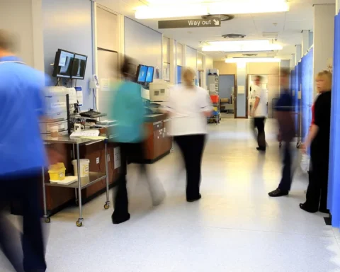 NHS drops quarter of elective operations last minute