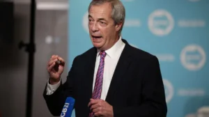 Nigel Farage on White House row as Zelensky visits London