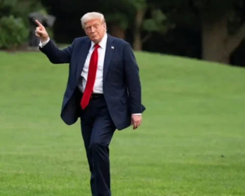 Nigel Farage urges recall of MPs for Trump speech
