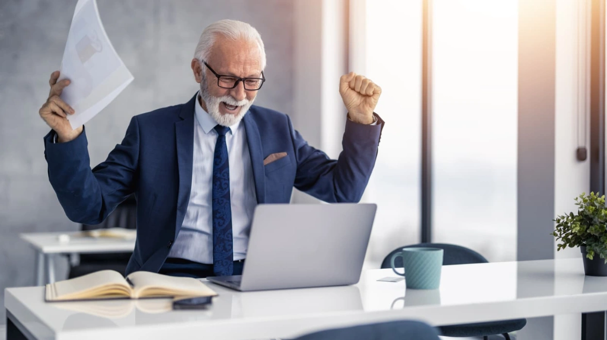 Nine million American pensioners forced to work into old age